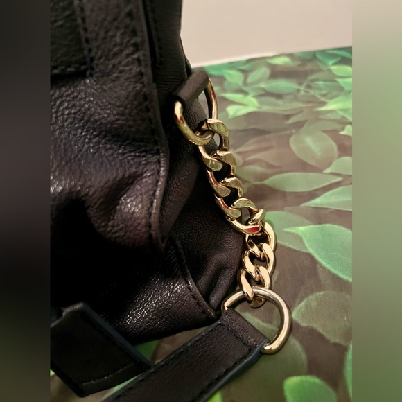 Authentic Michael Kors Hamilton Leather Handbag Baguette Tote Bag Button Closure - Picture 7 of 9